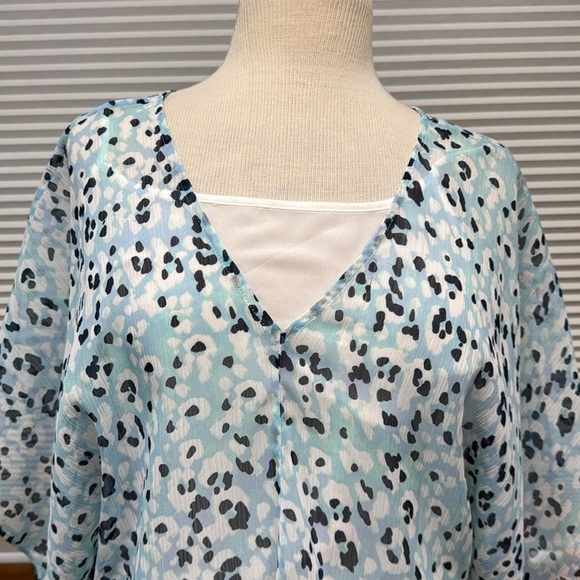 NYDJ NWOT Aqua Desert Cat Tranquility Chiffon Caftan Popover Top With Cami - Picture 3 of 10